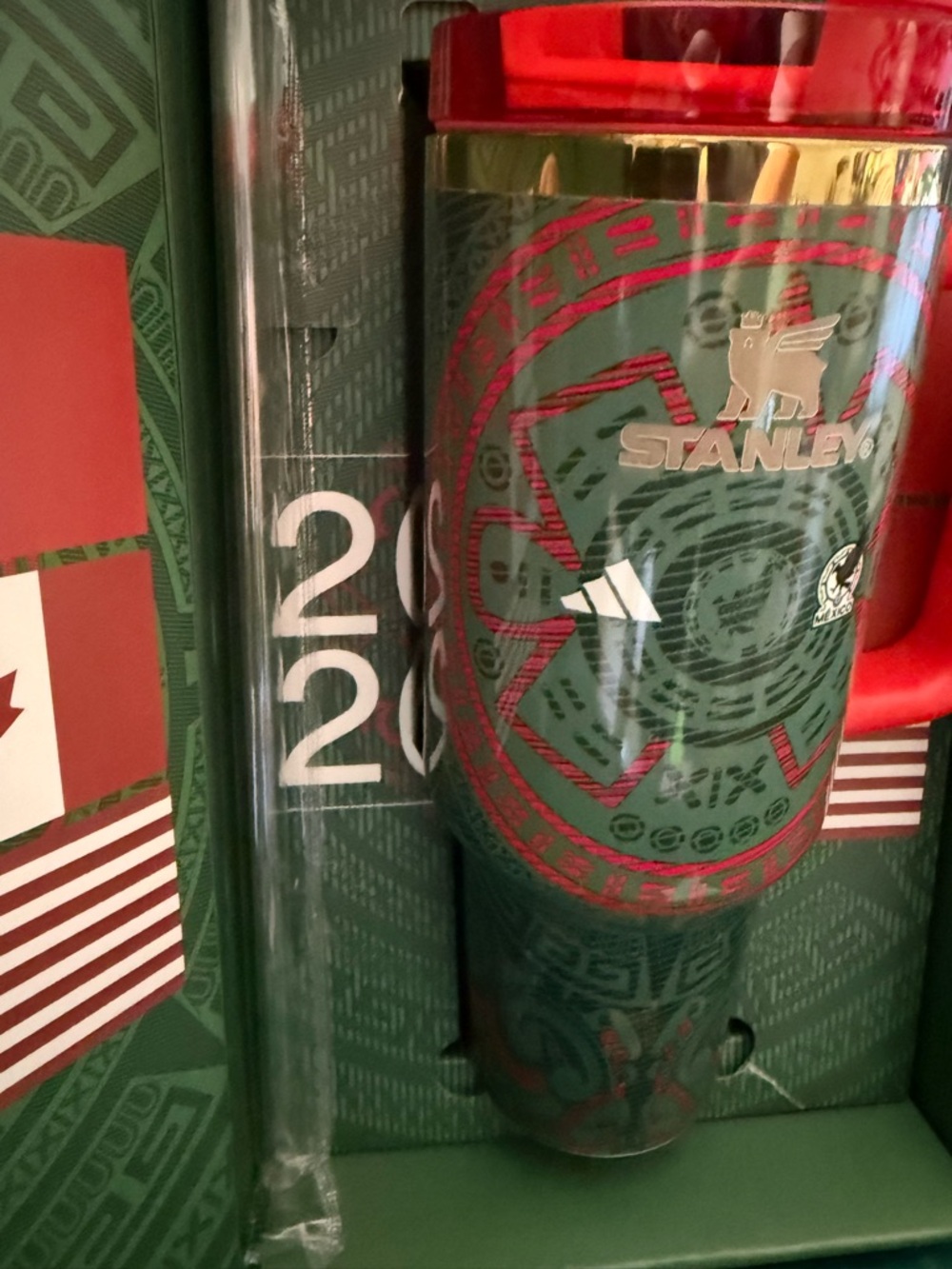 New Stanley 40oz Special World Cup 2026 Box Bag Straw Topper Straw Tumbler Set - Picture 4 of 16